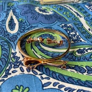 Kate Spade New York Love Notes Take A Bow Bangle Bracelet and matching earrings